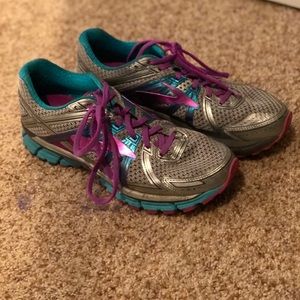 Brooks Adrenaline